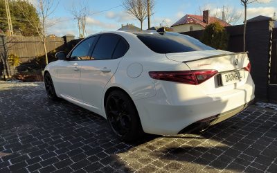 Alfa Romeo Giulia – przyciemnianie szyb, oklejanie dachu